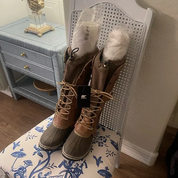 NEW Sorel Conquest Carly Lace Boot nwt sz 12 - Picture 3 of 5